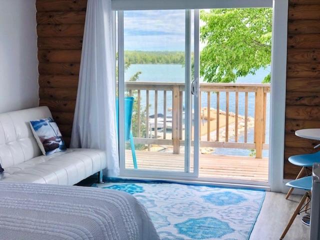 Tamarac Island Motel Stokes Bay Kültér fotó
