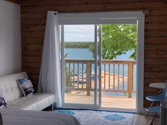 Tamarac Island Motel Stokes Bay Kültér fotó